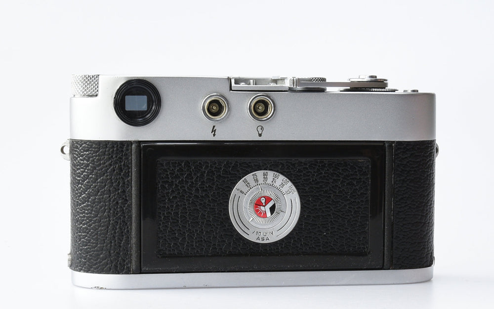 Leica M1
